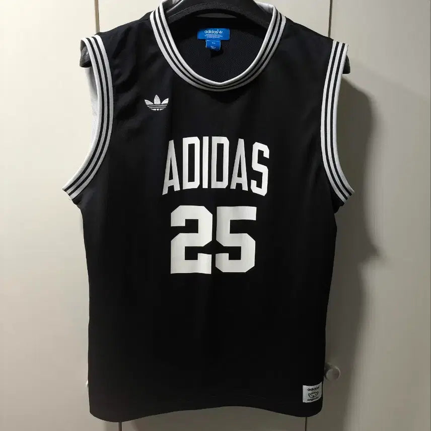 [BUNJANG] Adidas Sleeveless Basketball T-Shirt / 105 아디다스 바이니고 슬리브리스 기능성 농구 민소매 티셔츠 나시
