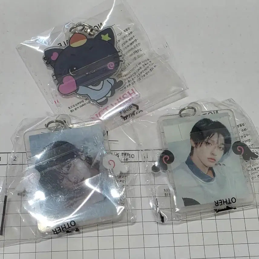 [BUNJANG] Seven Eleven Riku Acrylic Keyring Set / 세븐일레븐 리쿠 세트