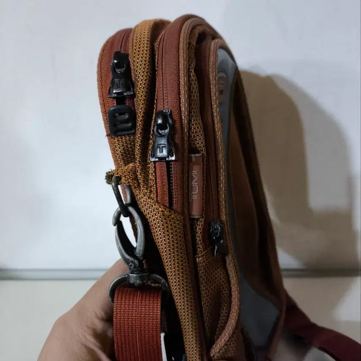 [BUNJANG] Tumi T-Tech Mini Crossbody Bag / 투미 티테크 미니크로스백