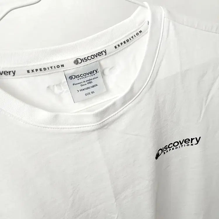[BUNJANG] Discovery White Round T-Shirt / 디스커버리 화이트 라운드 반팔티셔츠 95