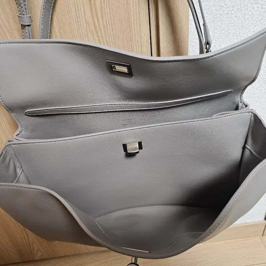 [BUNJANG] New Crossbody Bag / 크로스백(새상품)