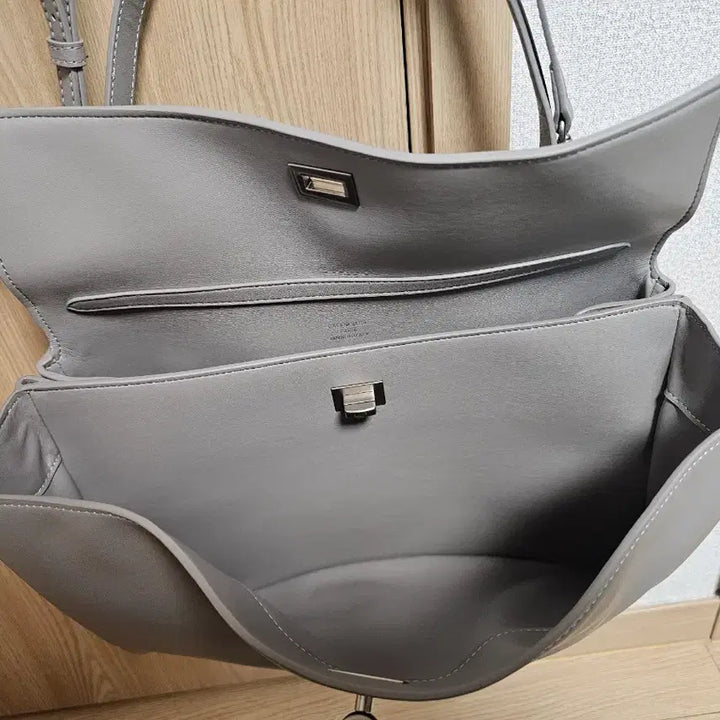 [BUNJANG] New Crossbody Bag / 크로스백(새상품)