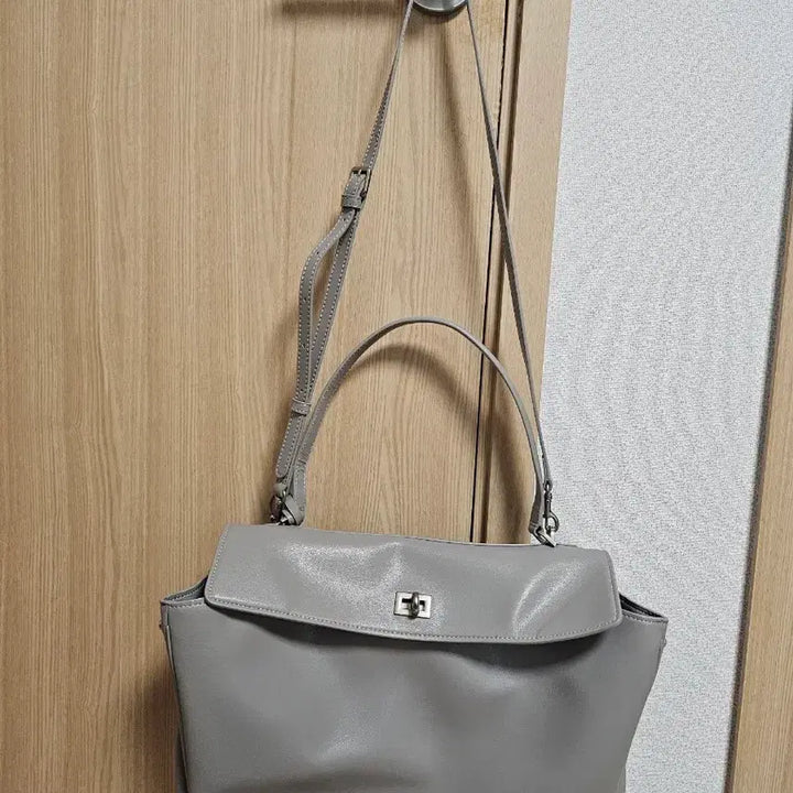 [BUNJANG] New Crossbody Bag / 크로스백(새상품)