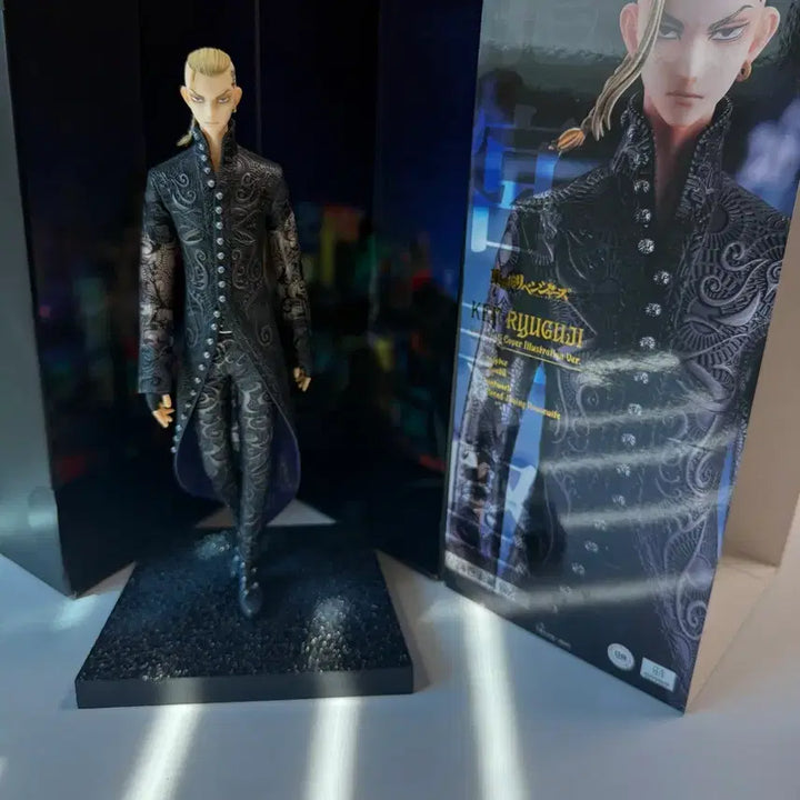 [BUNJANG] Orange Rouge Tokyo Revengers Vol. 25 Cover Ken Ryuguji (Draken) Figure with Damaged Forelock / (오렌지루즈)도쿄리벤저스 25권 표지 드라켄(류구지켄) 앞머리파손