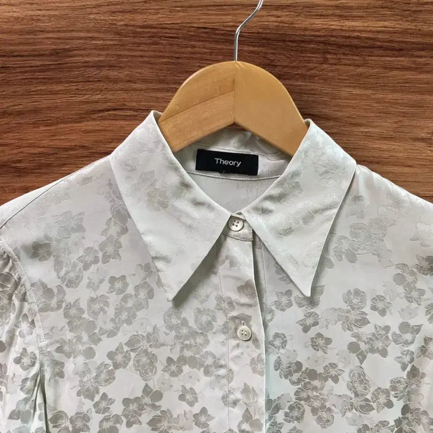 [BUNJANG] Theory Floral Satin Blouse XS / 띠어리 Theory 플로럴 새틴 블라우스 XS