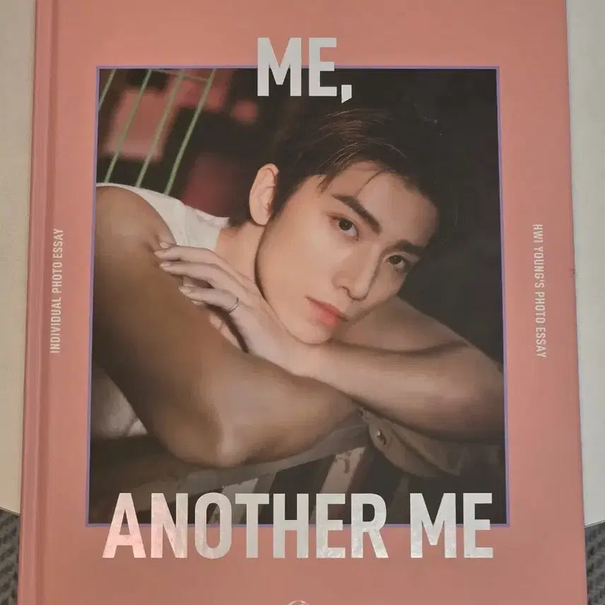 [BUNJANG] SF9 Hwiyoung Photobook ME, ANOTHER ME / 휘영 포토에세이 ME, ANOTHER ME