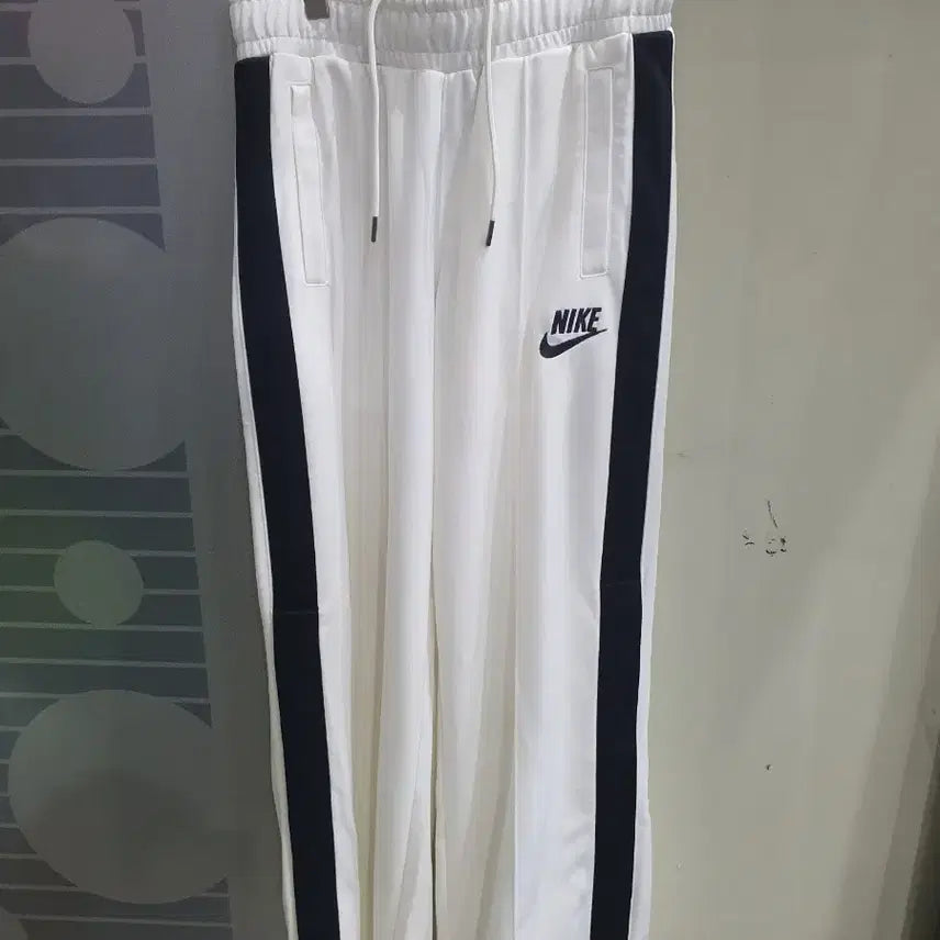[BUNJANG] Nike Ivory Track Pants M / 나이키 아이보리 트랙 팬츠 통바지 M