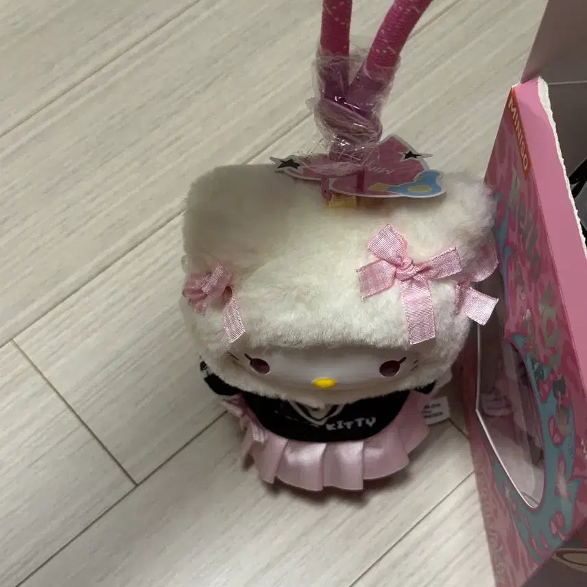 [BUNJANG] Miniso Hello Kitty Popstar Keychain Doll / 미니소 헬로키티 팝스타 키링 인형 키부부