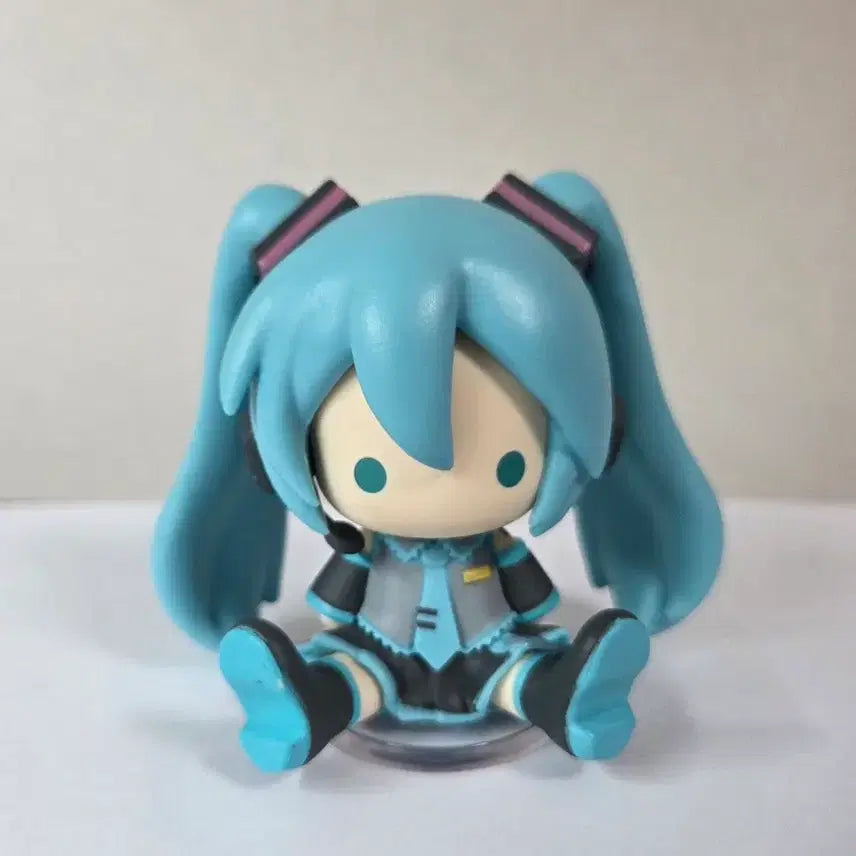 [BUNJANG] Vocaloid Hatsune Miku Petal Doll Mini Figure / 보컬로이드 하츠네 미쿠 페타돌 미니 피규어