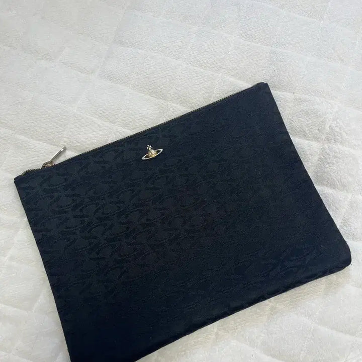 [BUNJANG] Vivienne Westwood Black Clutch / 비비안웨스트우드 블랙 클러치 거의새거