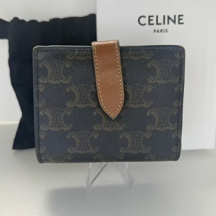 [BUNJANG] Celine Triomphe Canvas Bi-fold Wallet Brown / 셀린느 트리옹프 지갑 브라운