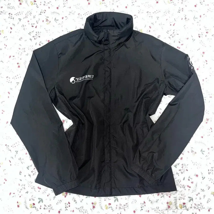 [BUNJANG] Sungkyunkwan University Windbreaker (Size M/F) / 급처 / 성균관대 바람막이