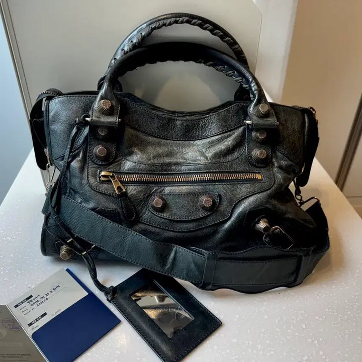 [SOLD OUT] 발렌시아가 자이언트시티 토트 앤 숄더 모터백