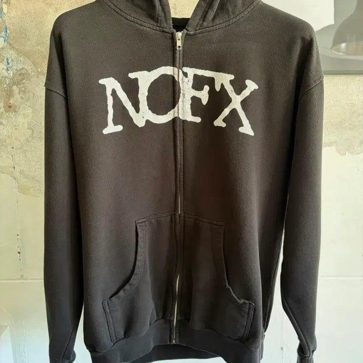 [BUNJANG] NOFX 00s Full Zip Hoodie / 00s NOFX hood full zip