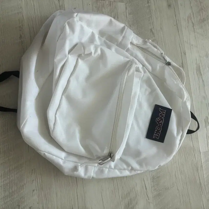 [BUNJANG] JanSport Superbreak Backpack White / 잔스포츠 슈버브레이크 백팩