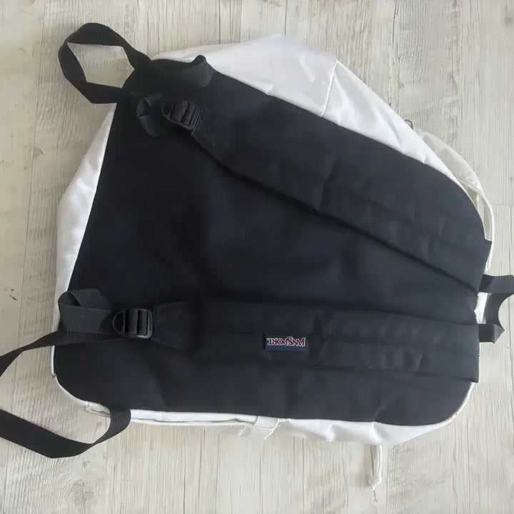 [BUNJANG] JanSport Superbreak Backpack White / 잔스포츠 슈버브레이크 백팩