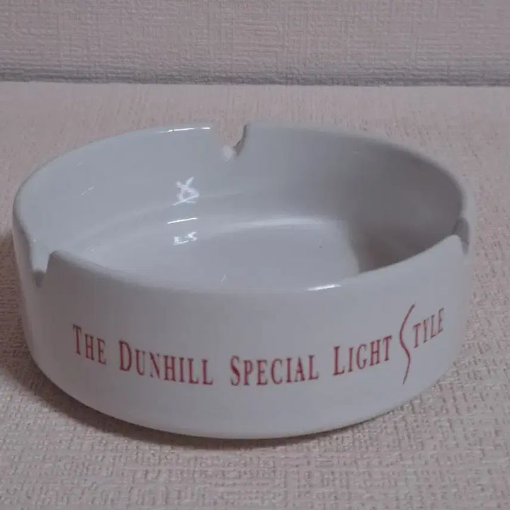 [BUNJANG] Dunhill Retro Ceramic Ashtray Interior Decor / 레트로 [ 던힐 ] 재털이 DUNHILL 인테리어 재떨이
