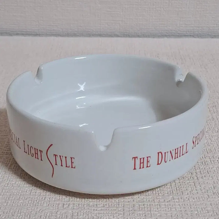 [BUNJANG] Dunhill Retro Ceramic Ashtray Interior Decor / 레트로 [ 던힐 ] 재털이 DUNHILL 인테리어 재떨이