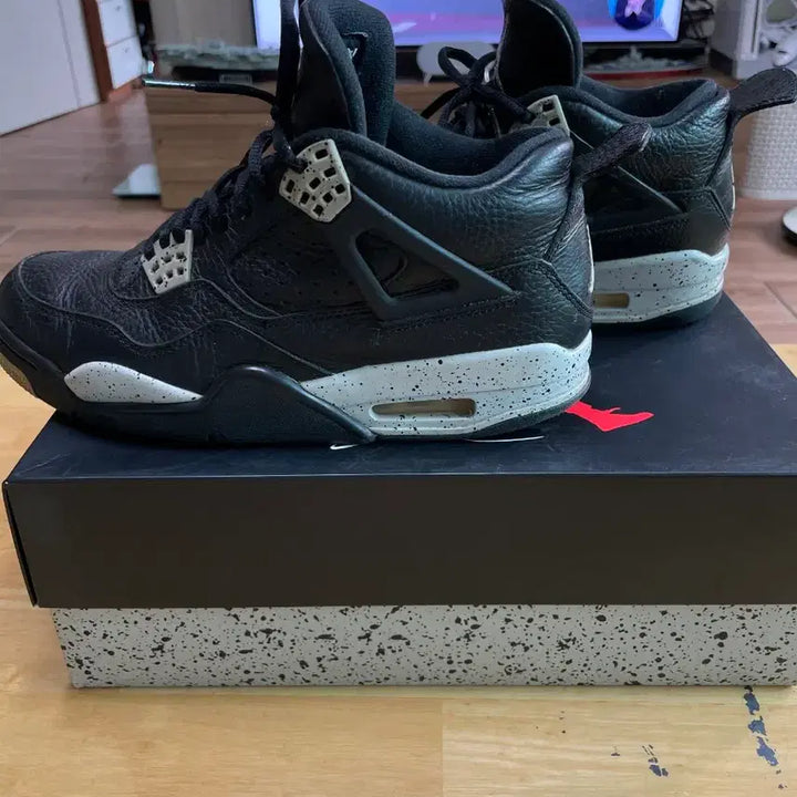 [BUNJANG] Nike Air Jordan 4 Retro Oreo Sneakers US 7.5 / 나이키 조던4 오레오 레트로 255