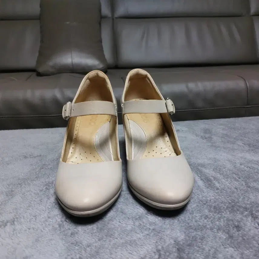 [BUNJANG] Eco Mary Jane Flat Pumps Size 240 / (240)에코 메리제인 플랫 펌프스