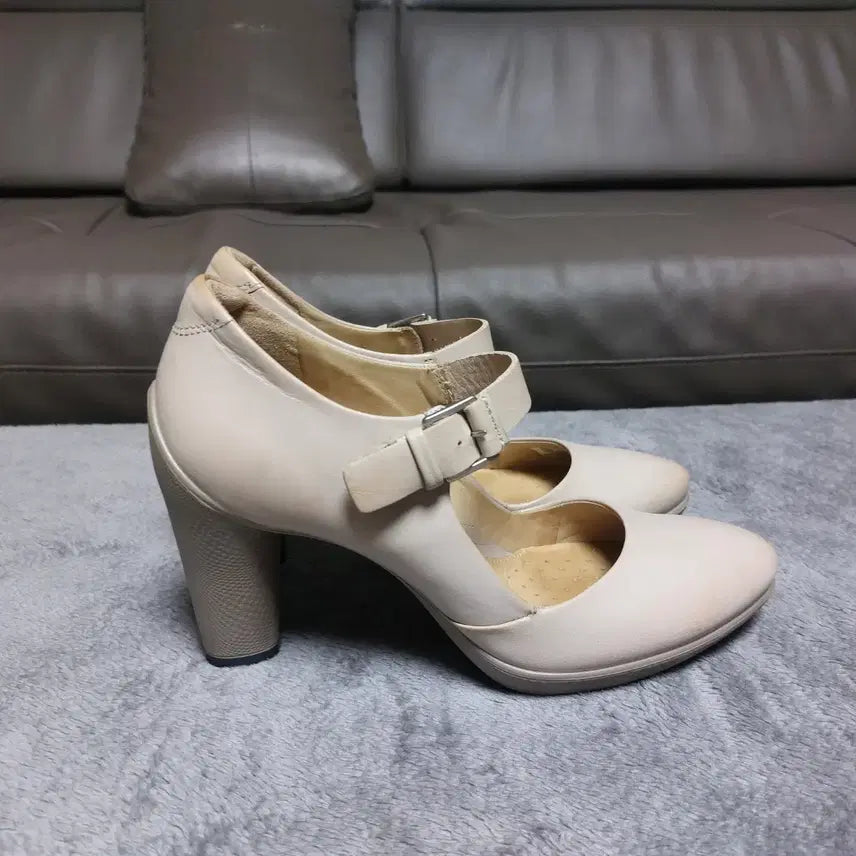 [BUNJANG] Eco Mary Jane Flat Pumps Size 240 / (240)에코 메리제인 플랫 펌프스