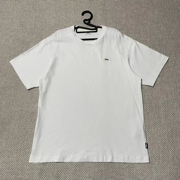 [BUNJANG] National Geographic Round T-Shirt L (Size 100) / L 네셔널지오그래픽 라운드 반팔티 B.7851