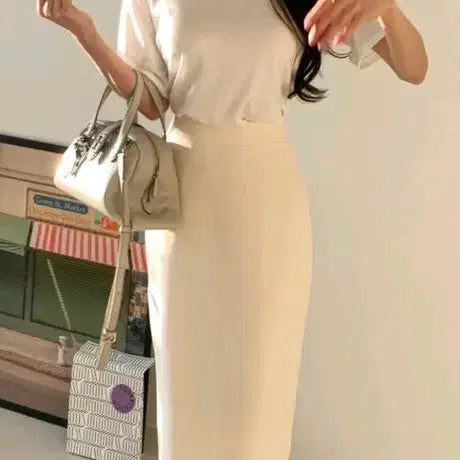 [BUNJANG] V-Neck Short Sleeve T-Shirt White / 브이넥 반팔 화이트 새상품