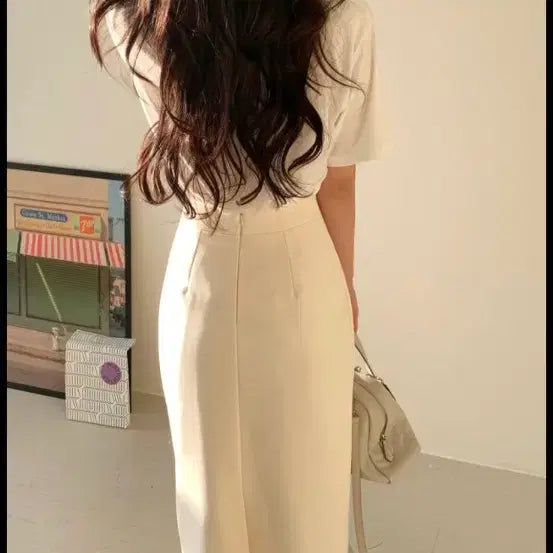[BUNJANG] V-Neck Short Sleeve T-Shirt White / 브이넥 반팔 화이트 새상품