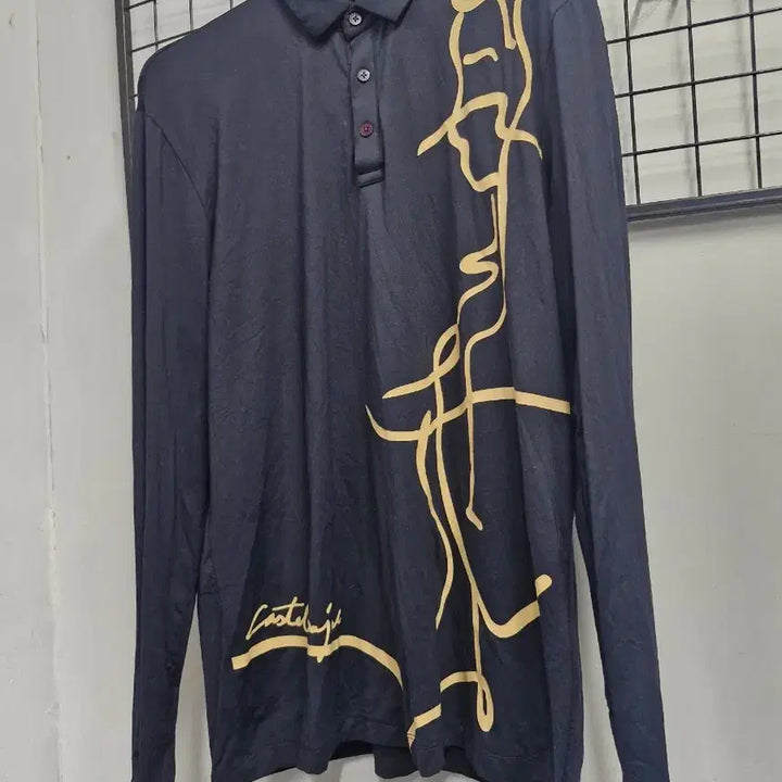 [BUNJANG] Castelbajac Golf Functional Long Sleeve Polo Shirt / 100L 까스텔바작 골프 기능성 카라 긴팔티.