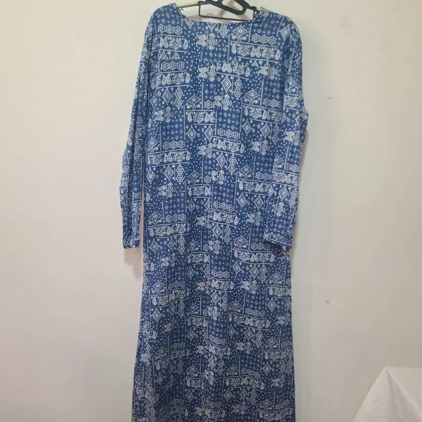 [BUNJANG] Blue Pattern Long Dress / 청량한 블루 패턴 롱 원피스