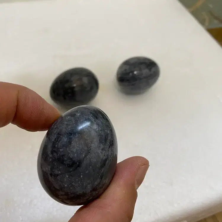 [BUNJANG] Black Jade Stones with Black Base (Set of 3) / 흑색바탕의 흑 옥돌 3개    /요316