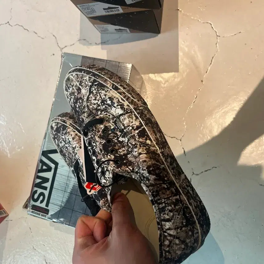 [BUNJANG] Vans x MoMA Authentic / [300]반스x모마 moma 어센틱