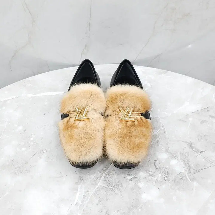 [BUNJANG] Louis Vuitton LV Metal Logo Mink Upper Case Loafers 36.5 / 36.5 / 루이비통 LV 메탈로고 밍크 어퍼케이스 로퍼