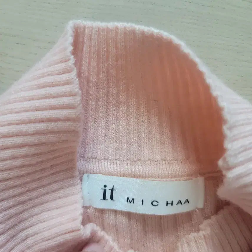 [BUNJANG] It Misha Semi-High Neck Knit Sweater / 잇미샤 반목니트  반하이넥 니트 55