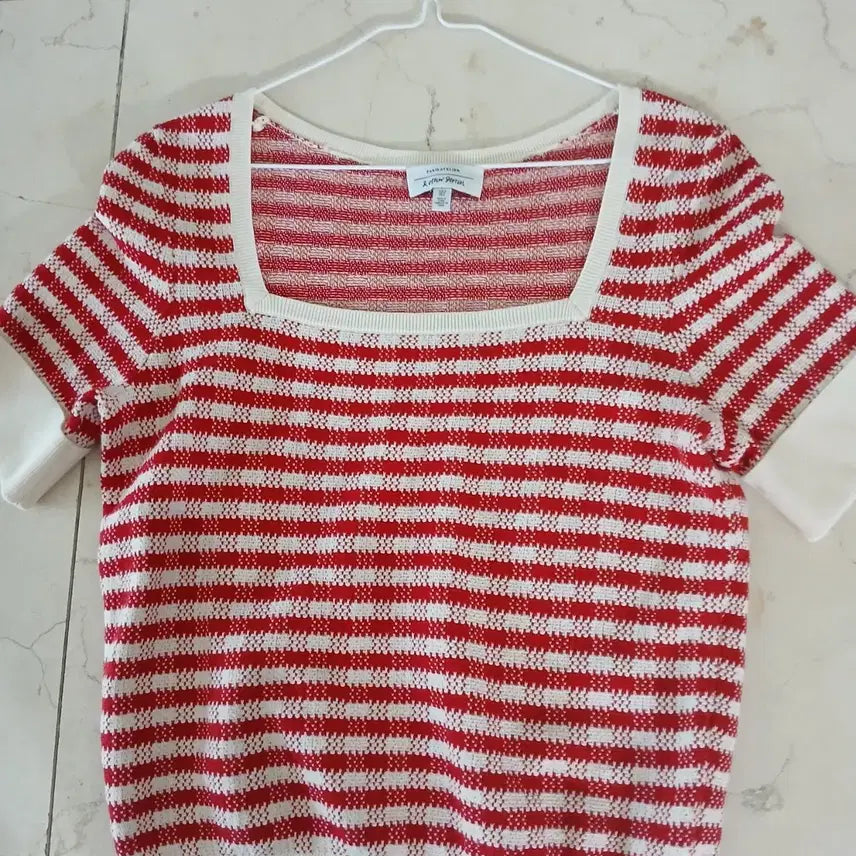 [BUNJANG] And Other Stories Square Neck Knit / 앤아더스토리즈 스퀘어 넥 니트
