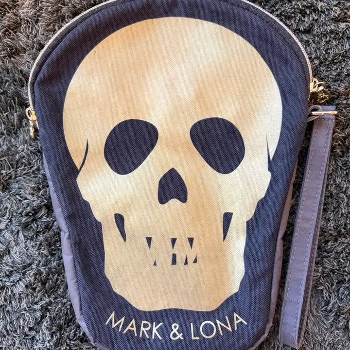 [BUNJANG] Mark &amp;ロナ Skull Pouch / 마크앤로나 스컬 파우치