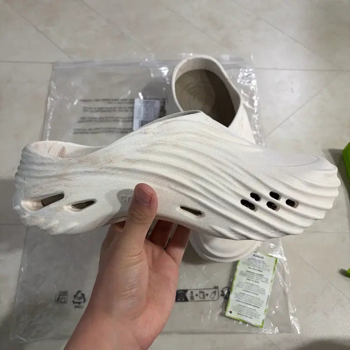 [BUNJANG] Crocs Eco Wave Clog Watercolor Marbled Bone Multi (Size 290) / 새상품(290)크록스 에코 웨이브 클로그 워터컬러 마블드 본 멀티