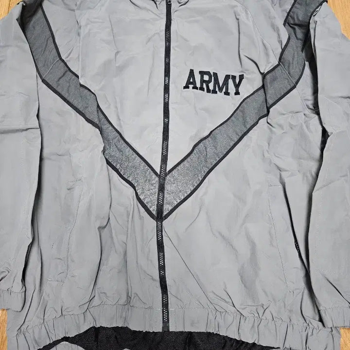 [BUNJANG] US Military IPFU Windbreaker Jacket / ipfu 미군 바람막이 자켓