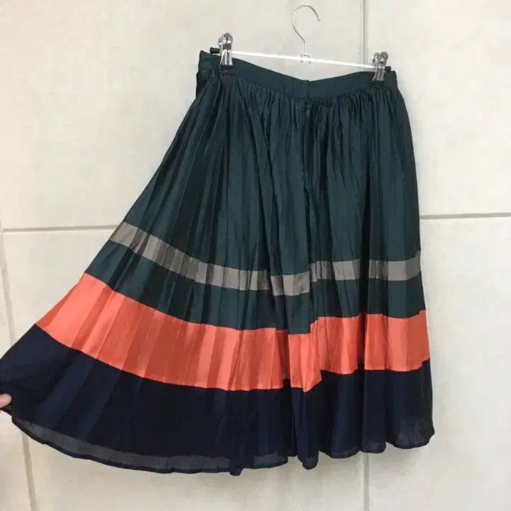 [BUNJANG] OBZE Colorblock Pleated Midi Skirt / 한섬 오브제 정품  배색 플리츠 미디스커트 64-92(44)