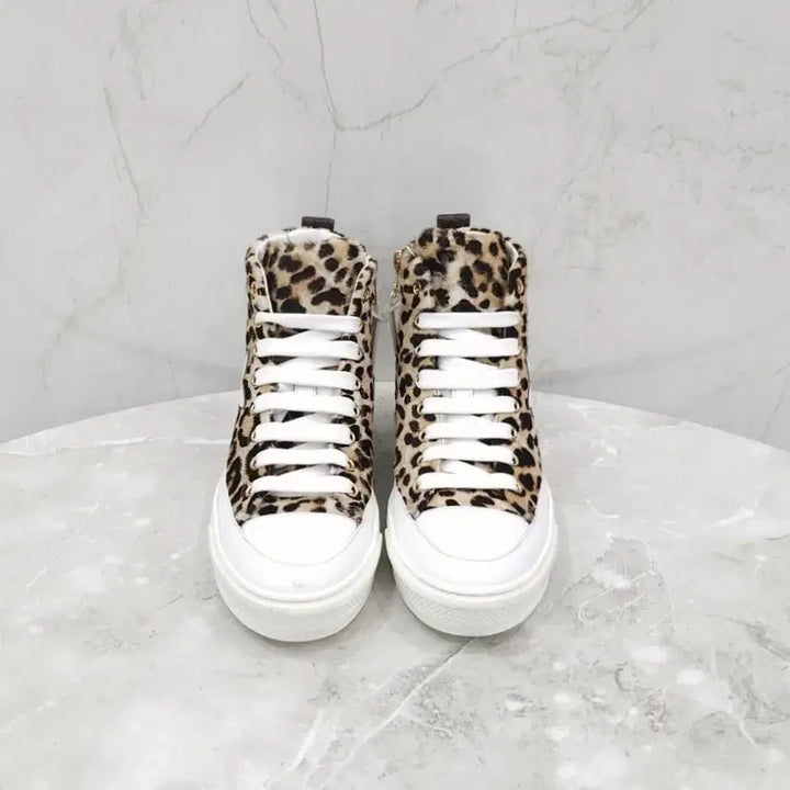 [BUNJANG] Louis Vuitton LV Leopard Embroidered Patch Sneakers / 36 / 루이비통 LV 레오파드 자수 패치 스니커즈