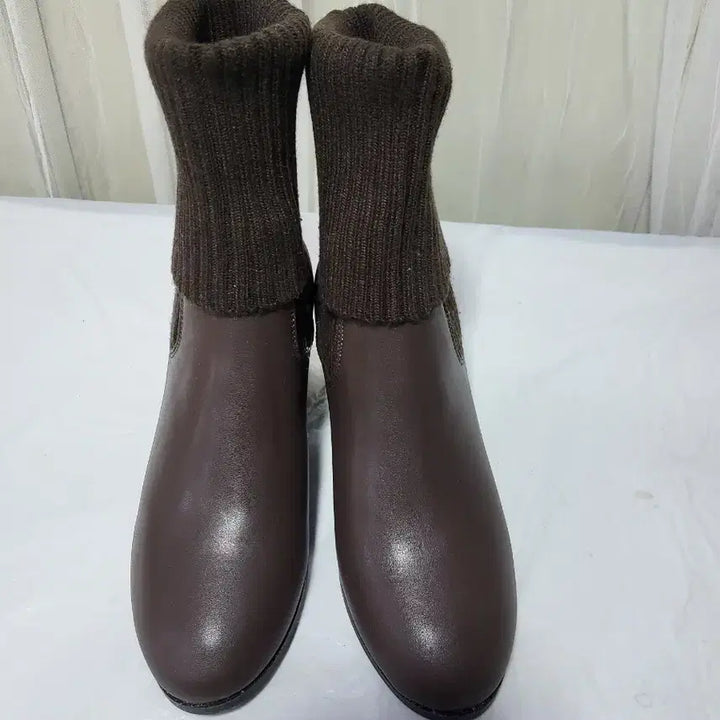 [BUNJANG] Adjustable Knit Ankle Boots (Brown) / [새상품]브라운 니트 앵클 부츠225