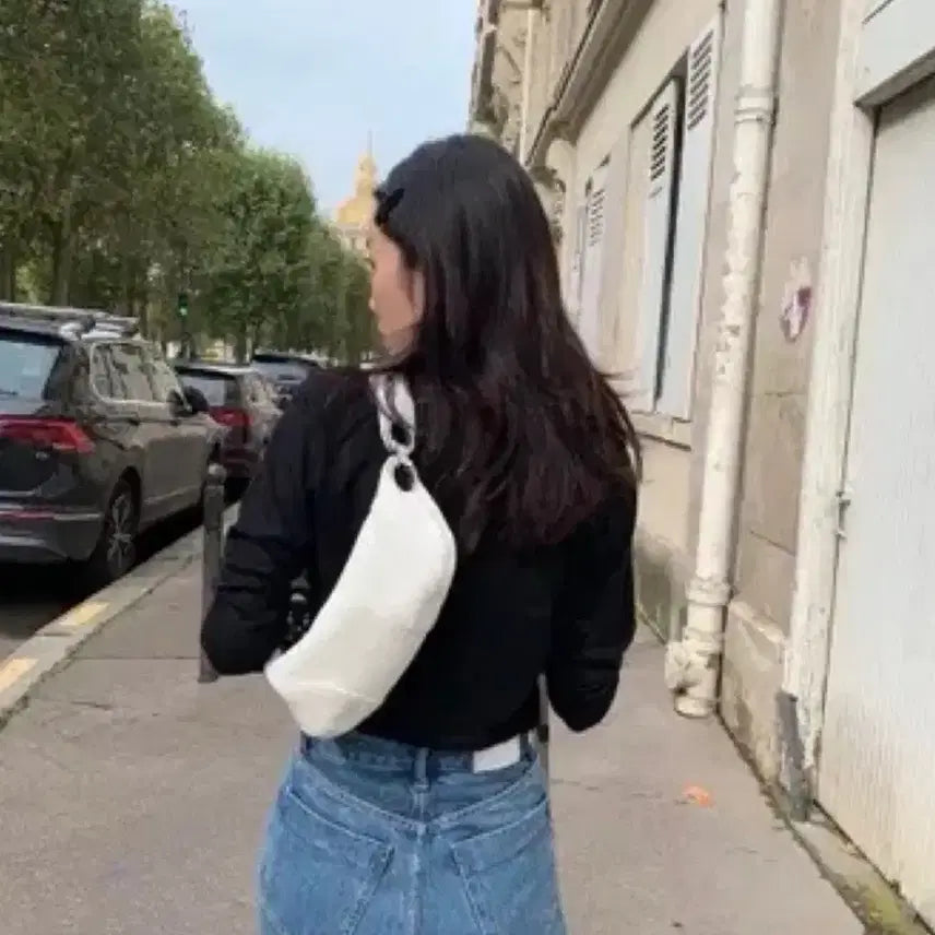 [BUNJANG] BY FAR Amira Mini Shoulder Bag White / BY FAR 아미라 미니 숄더백 화이트