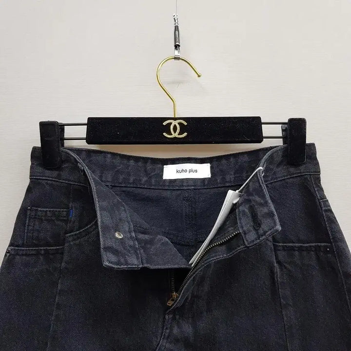 [BUNJANG] KUHO PLUS 2021 Asymmetrical Button A-Line Denim Skirt Size 1 / 구호플러스 2021 비대칭 버튼 A라인 데님 스커트 1사이즈