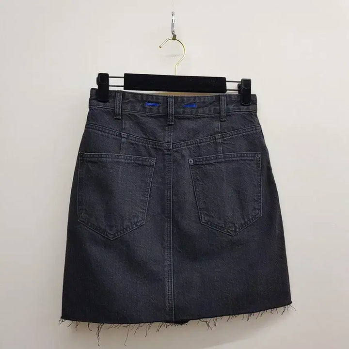[BUNJANG] KUHO PLUS 2021 Asymmetrical Button A-Line Denim Skirt Size 1 / 구호플러스 2021 비대칭 버튼 A라인 데님 스커트 1사이즈