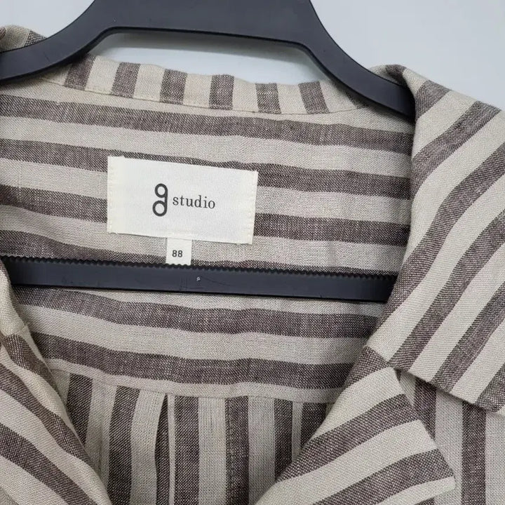 [SOLD OUT] 9studio 스트라이프 린넨 블라우스