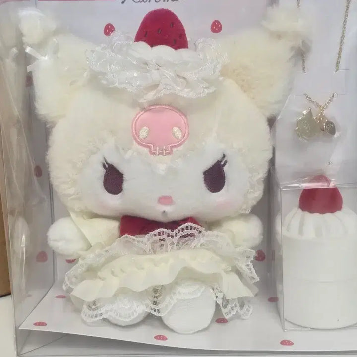 [BUNJANG] Sanrio Kuromi Shortcake Plush Accessory Set / [산리오] 쇼트케이크 1탄 쿠로미 누이 인형 악세사리 세트