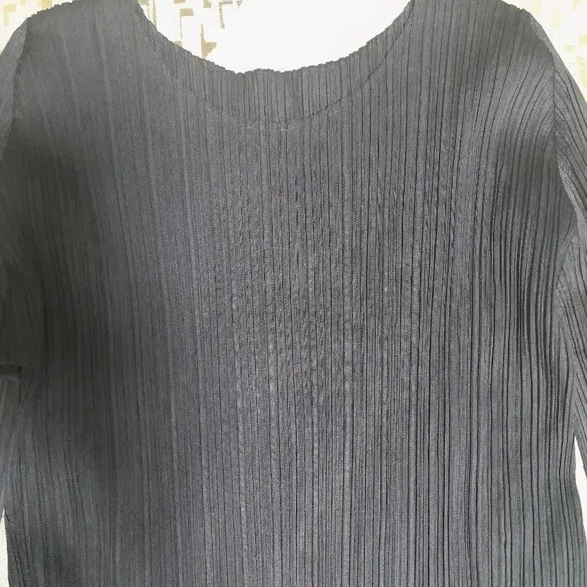 [SOLD OUT] [플리츠 플리즈] 롱 슬리브 원피스 S