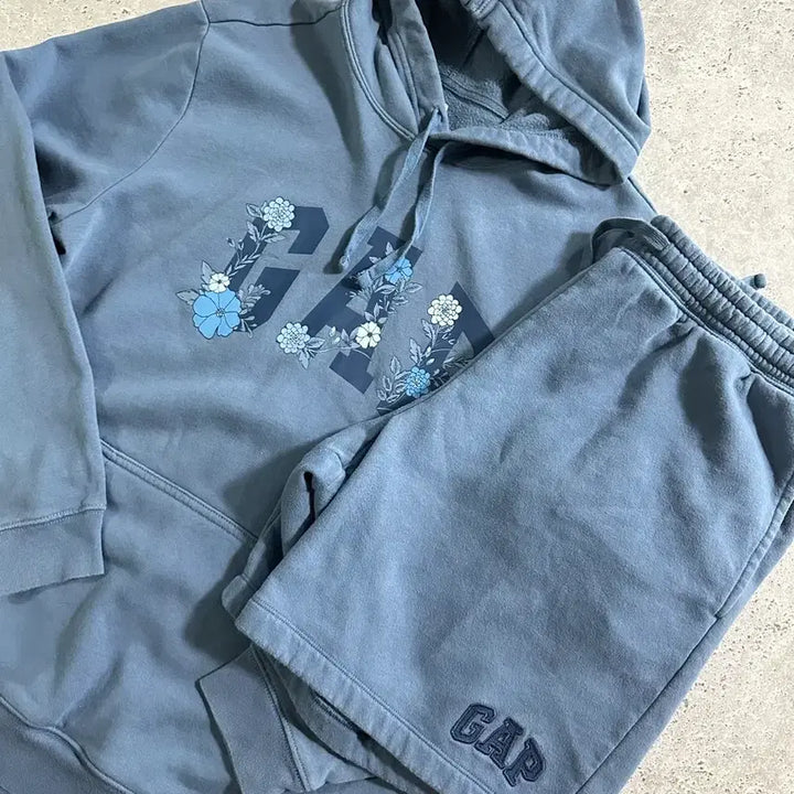 [BUNJANG] GAP Flower Logo Hooded Set / GAP 플라워 로고 후드 셋업 /050