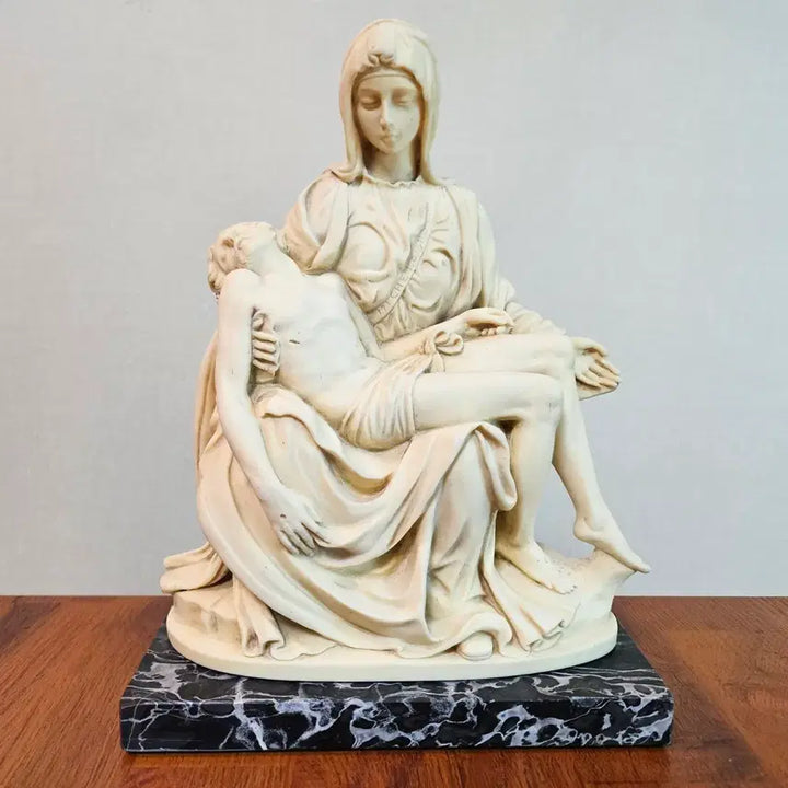 [BUNJANG] 1980s Gino Ruggeri Pietà Sculpture Pure Resin / 80년대 올드 이태리 지노 루게리 순수한 레진소재 피에타 조각상.