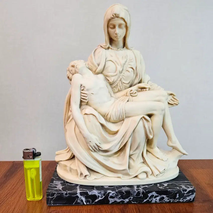 [BUNJANG] 1980s Gino Ruggeri Pietà Sculpture Pure Resin / 80년대 올드 이태리 지노 루게리 순수한 레진소재 피에타 조각상.